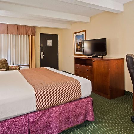 Best Western Montis Inn Saint Robert Esterno foto