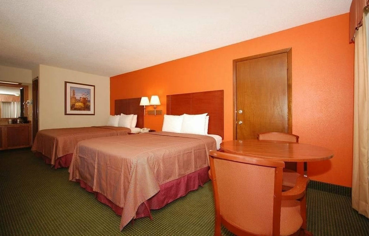 Best Western Montis Inn Saint Robert Esterno foto